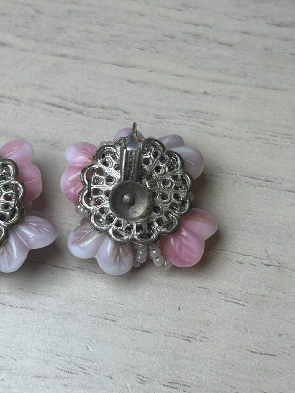 miriam haskell earrings pink Purple flower shell Clip on Vintage Flowers Floral - Picture 6 of 10